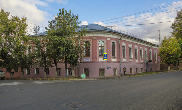 Здание XVIII века «Дом Окулова» на Казанской выставили на аукцион