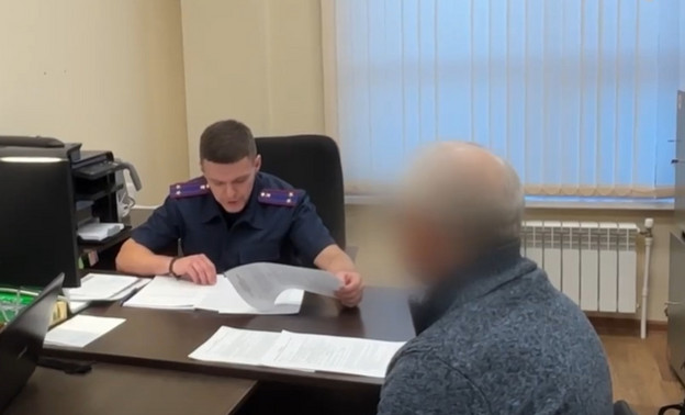 Бывшего замначальника УМВД России по Кировской области заключили под стражу