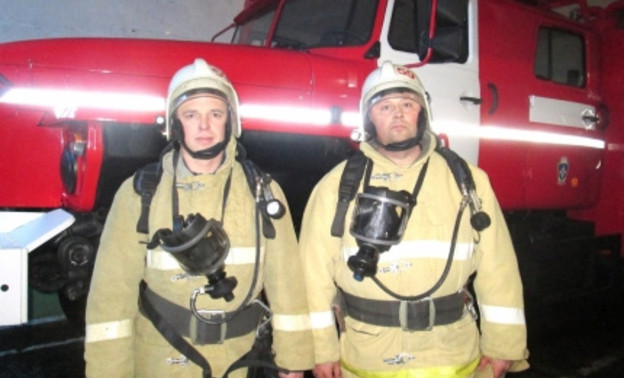 Юрьянские сотрудники МЧС спасли инвалида при пожаре
