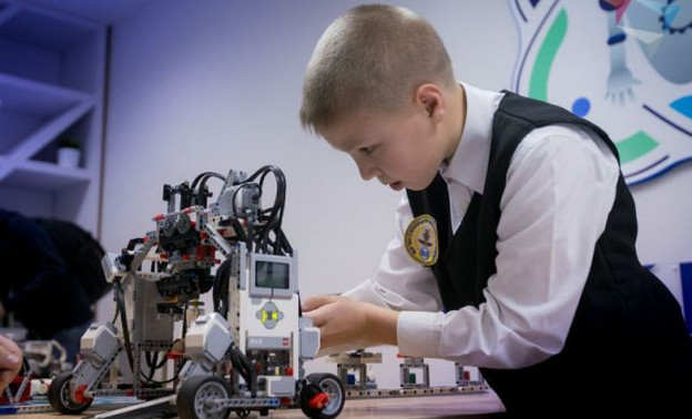 В Правительстве Кировской области рассказали, как будут развивать сеть детских технопарков