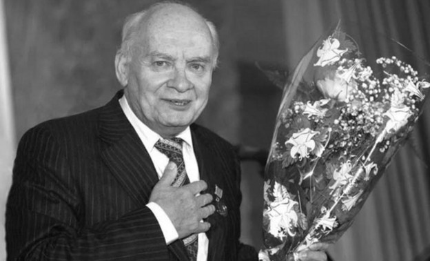 На 95-м году жизни скончался знаменитый поэт-песенник Николай Добронравов