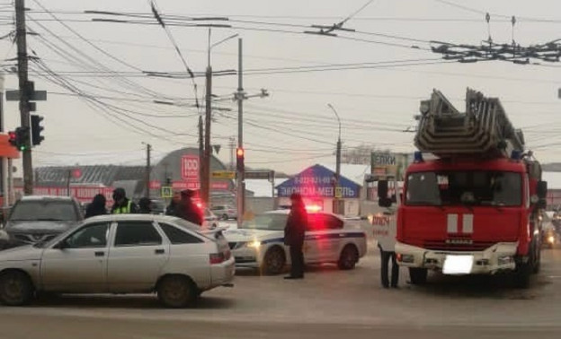 В Кирове в ДТП с пожарным автомобилем пострадали два человека