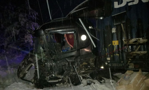 На трассе в Афанасьевском районе столкнулись три большегруза