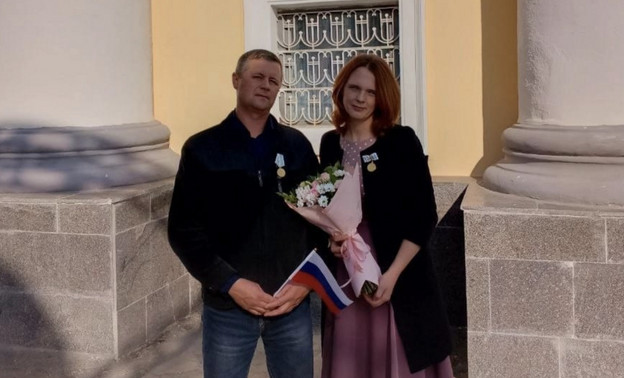 Семья из Слободского получила медаль ордена «Родительская слава»