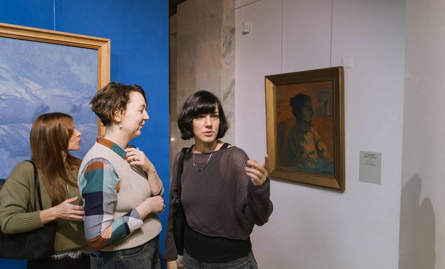 В Вятском художественном музее открылась выставка к 100-летию Петра Вершигорова