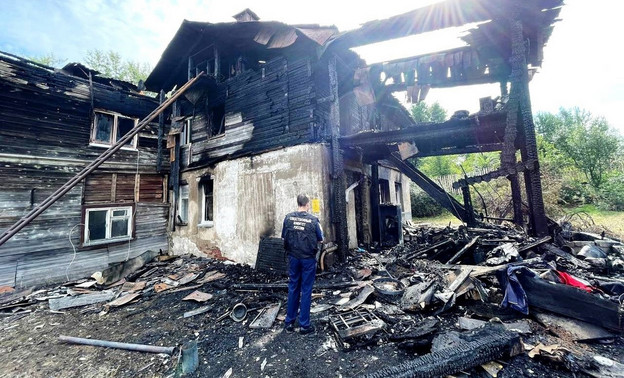 Следователи проводят проверку по факту смертельного пожара в Слободском