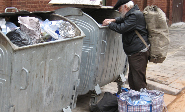 В России значительно снизился уровень бедности