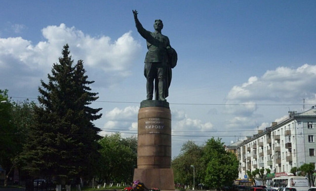 Губернатор Кировской области поздравил кировчан с Днём города