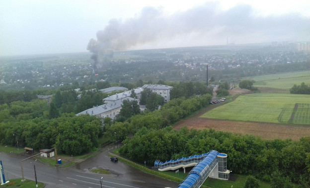 В Кирове сгорел большой коттедж