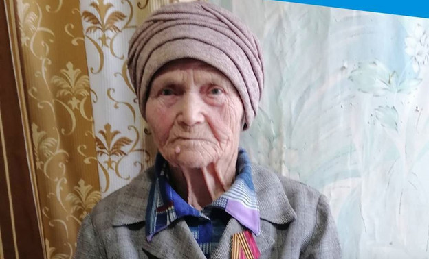 Труженице тыла из Нагорского района вручили медаль 80-летия Победы