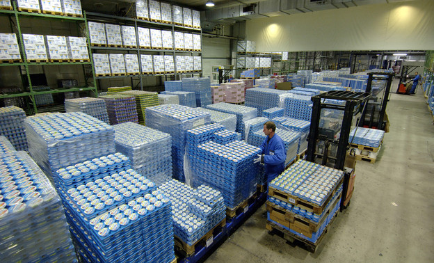 На складах в Кировской области скопились сотни тонн невостребованного сыра и сливочного масла