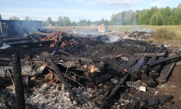В Даровском районе в пожаре погиб 3-летний мальчик
