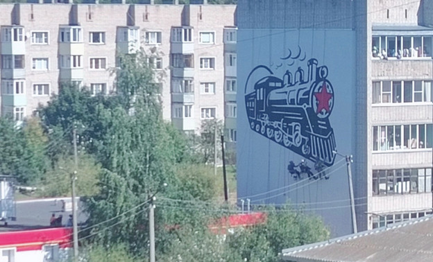 В Лянгасово создают мурал на стене пятиэтажного дома