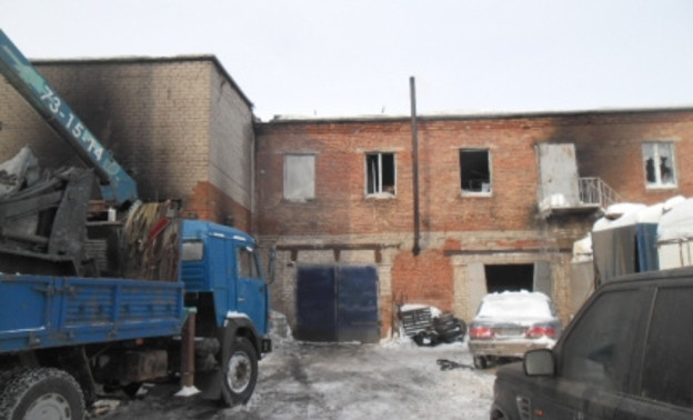 В Кирове пожарные предотвратили взрыв на деревообрабатывающем предприятии