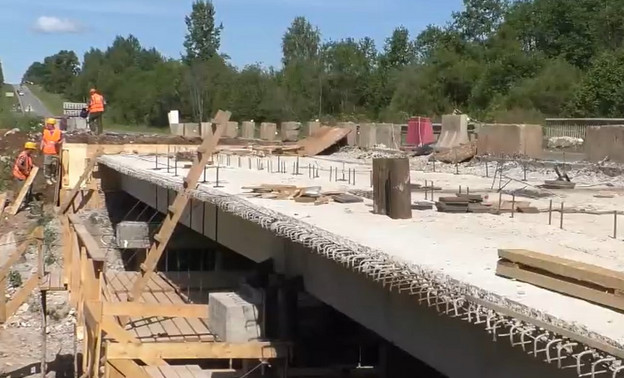 В Зуевском районе починят два моста, которые не ремонтировали 35 лет