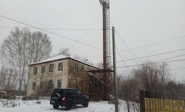 В селе Лема прокуратура обязала власти принять на баланс трубу