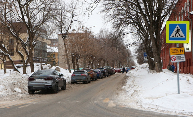 За несколько дней на дорогах Кировской области выявили 72 бесправника