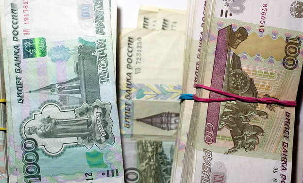 Кировчанка, пытаясь купить холодильник, потеряла 13,5 тысяч рублей