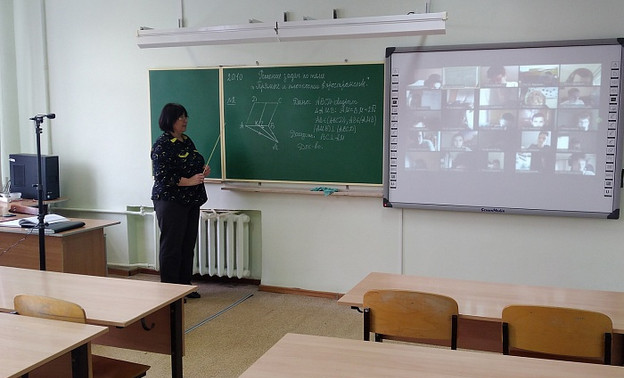 Студенты кировских колледжей и техникумов две недели будут учиться удалённо