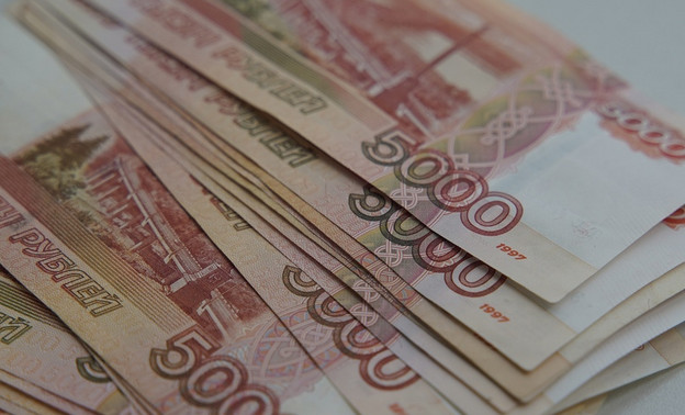 В Кирове осудили курьера мошенников, который похитил более 1,6 млн рублей