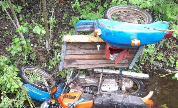 Мотоциклист погиб на трассе в Кировской области