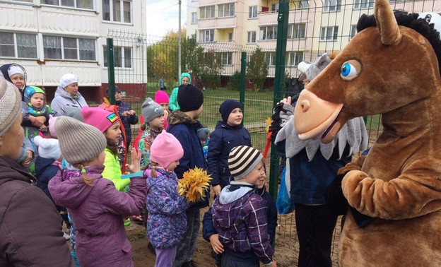В Нововятске открылась новая спортивная площадка для детей