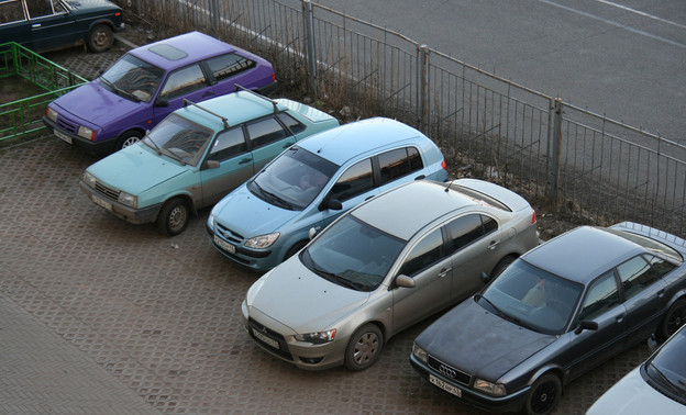 Когда в Кирове появятся платные парковки?