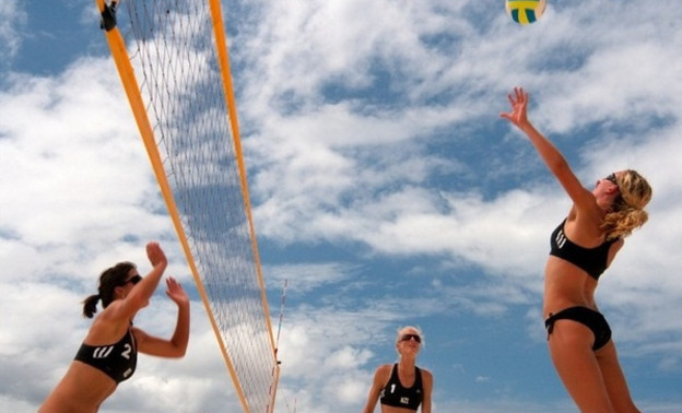В Кирове открыли сезон пляжного волейбола