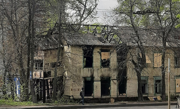 Ночью второй раз подожгли дом на Красина в Кирове. Погиб человек