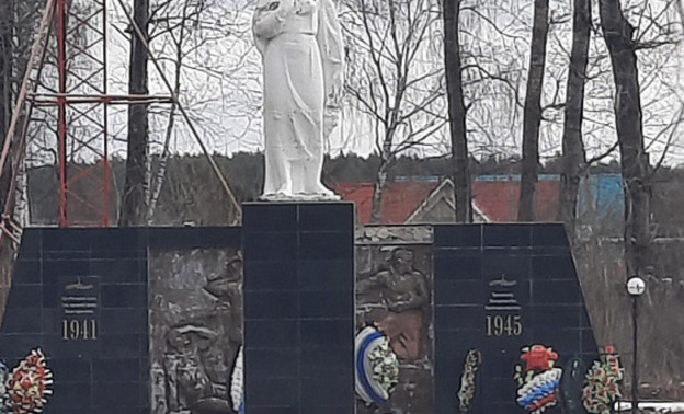 В Кировской области проверяют благоустройство мемориалов