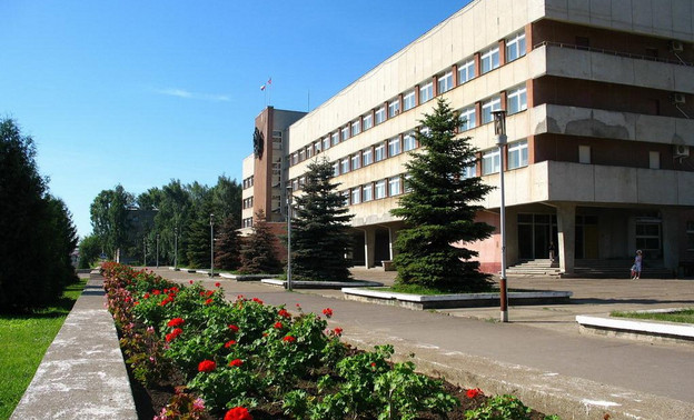 В администрации Кирово-Чепецка не хватает специалистов