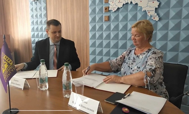 Министр культуры Кировской области подписал трёхлетнее соглашение с союзом работников культуры
