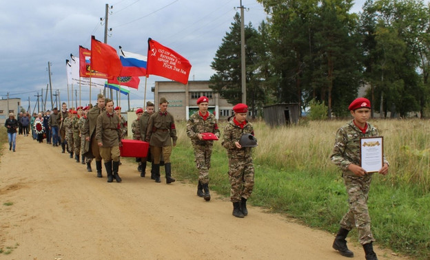В Верхнекамском районе перезахоронили останки красноармейца
