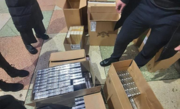 В Кирове полицейские изъяли 30 тысяч пачек сигарет