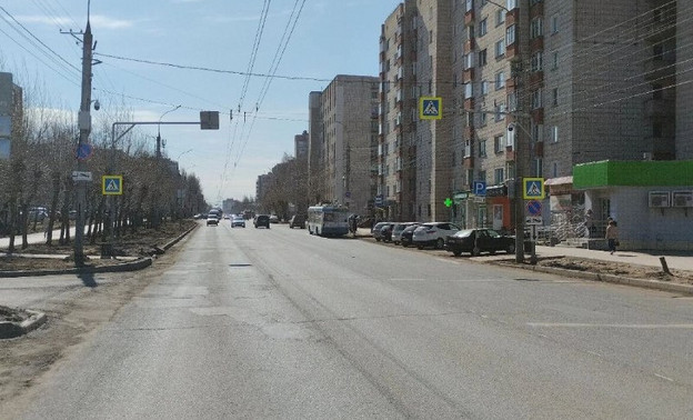 Автомобилист сбил ребёнка на проспекте Строителей и скрылся