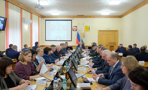 В Кировской области план Года семьи дополнят мероприятиями для семей военнослужащих