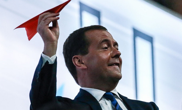 Дмитрий Медведев предложил переименовать Украину