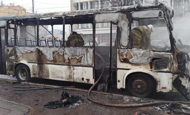 Прокуратура внесла «Трансавто К» представление из-за сгоревшего в Кирове автобуса