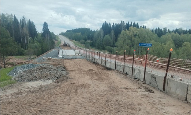 Мост через реку Шурминка отремонтировали на 75%