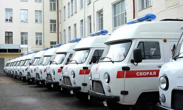 Кировская станция скорой помощи получила 25 новых машин