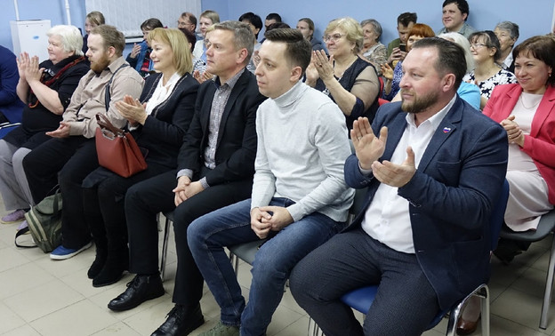 Вячеслав Симаков посетил концерт в Центре поддержки людей с инвалидностью