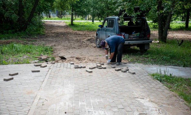 В Кочуровском парке восстановят пешеходную зону