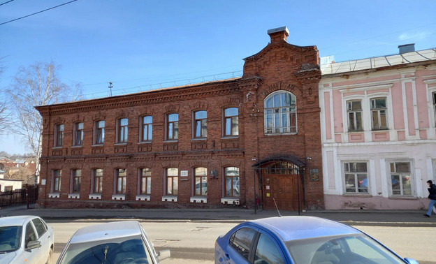 Здание Вятского художественного училища отреставрируют за 48 млн рублей