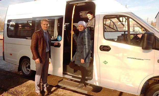 В Шабалинском районе появился новый микроавтобус для межмуниципальных перевозок