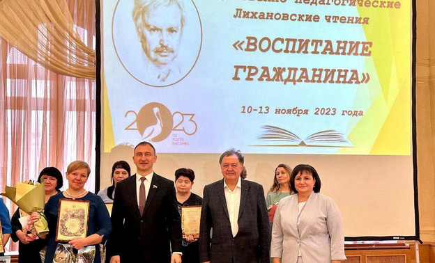 Сотрудница Адышевской сельской библиотеки стала лучшей в России
