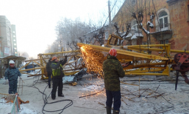 Конструкцию башенного крана, упавшего на жилой дом, полностью демонтировали