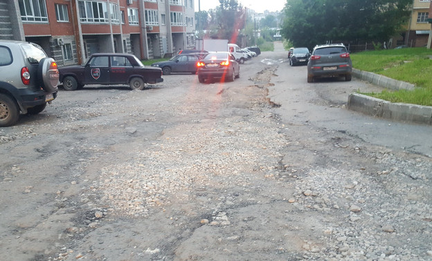 Администрация Кирова получила 300 тысяч штрафа за разбитые дороги