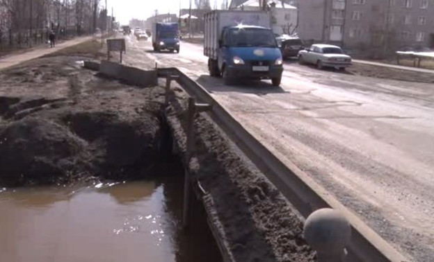 В Нововятске отремонтируют мост на улице Советской