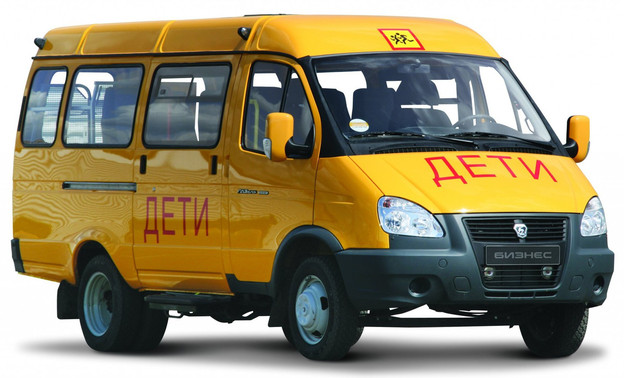 Школы Кировской области получат 57 новых автобусов