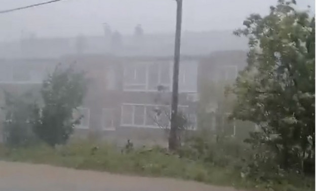 В Нолинске прошёл ураган с сильным дождём. Фото и видео